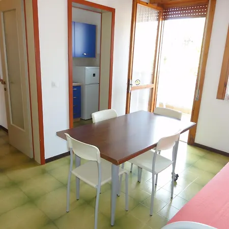 Apartman Comfy With Pool-beahost *