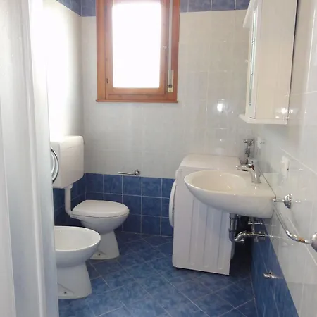 Apartman Comfy With Pool-beahost *